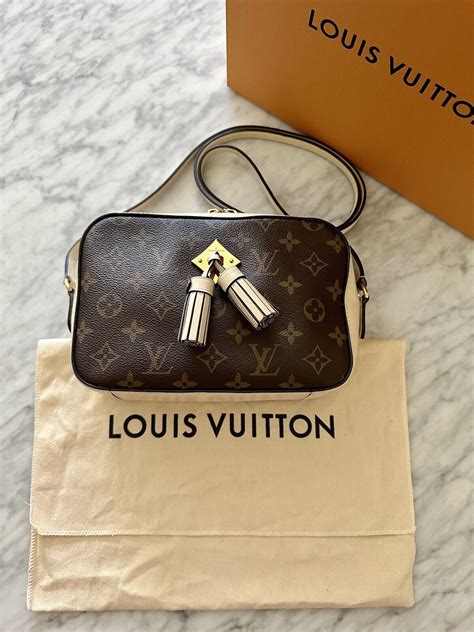 lv saintonge camera bag|Louis Vuitton’s Incredibly Popular Saintogne Bag Now.